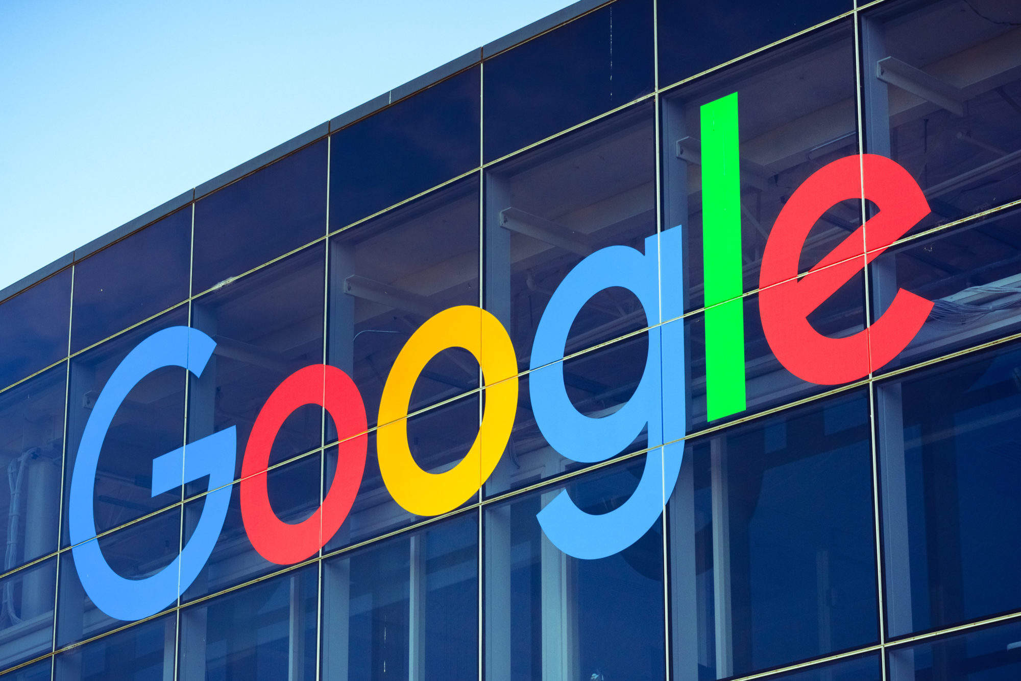 Google, Birleşik Krallık'ta Yapay Zekâ Destekli Yeni Arama Özelliğini Kullanıma Sundu